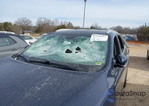 2017 Kia Sorento 2.4L Lx z USA, uszkodzony, nr VIN 5XYPGDA3XHG279991